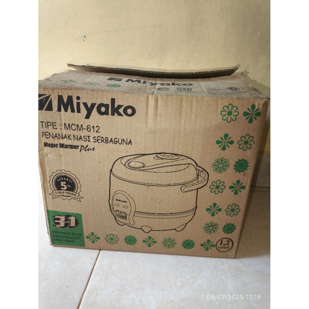 Penanak/Pemanas Nasi Miyako MCM 612 ( Second )
