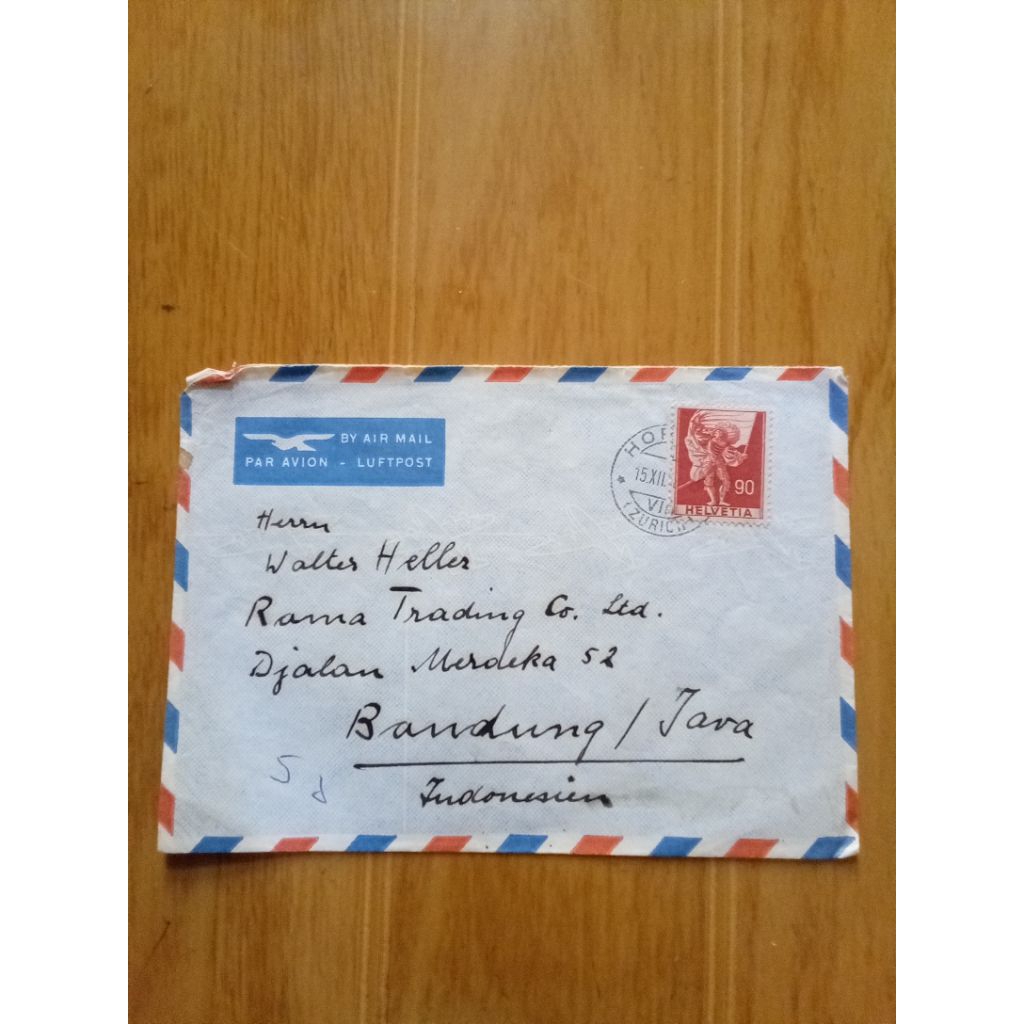 

amplop antik dan perangko helvetia tanpa surat