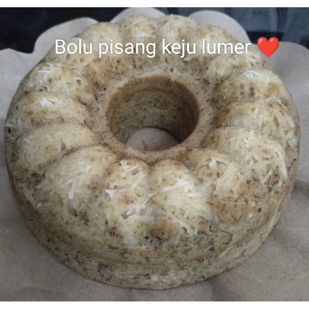 

Bolu kukus pisang keju lumer ukuran 22 cm
