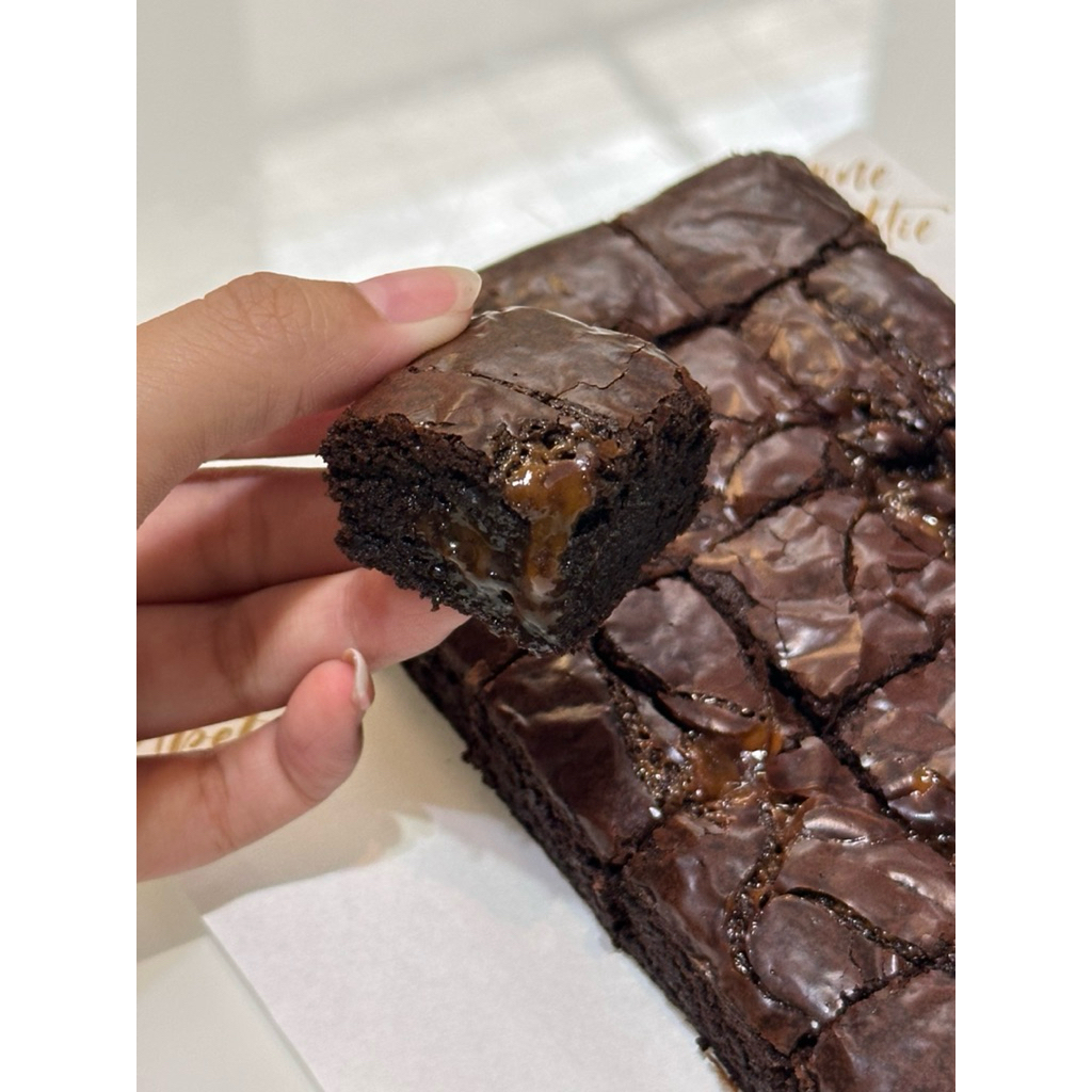 

Stuffed Fudgy Brownie - Salted Caramel