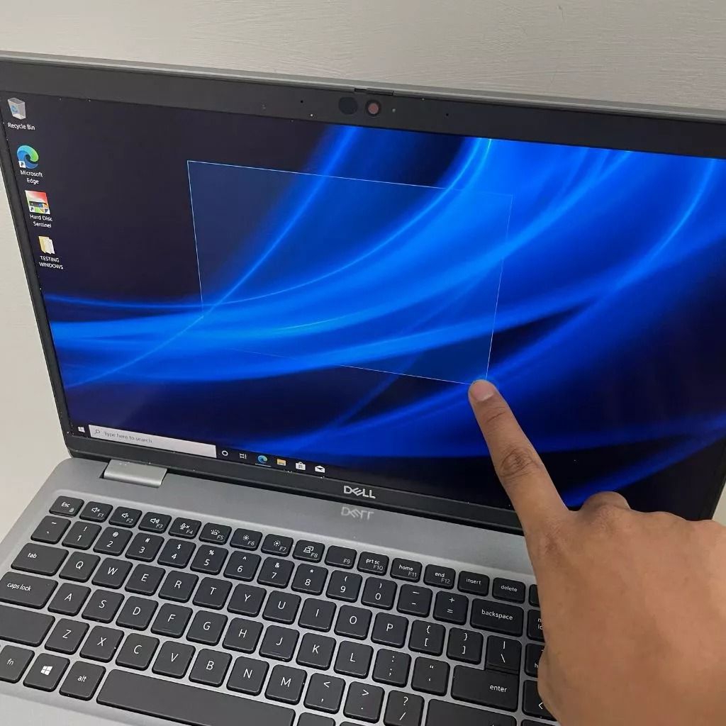 Dell Latitude 5520 TC | Core i7 Gen 11 | Intel Iris