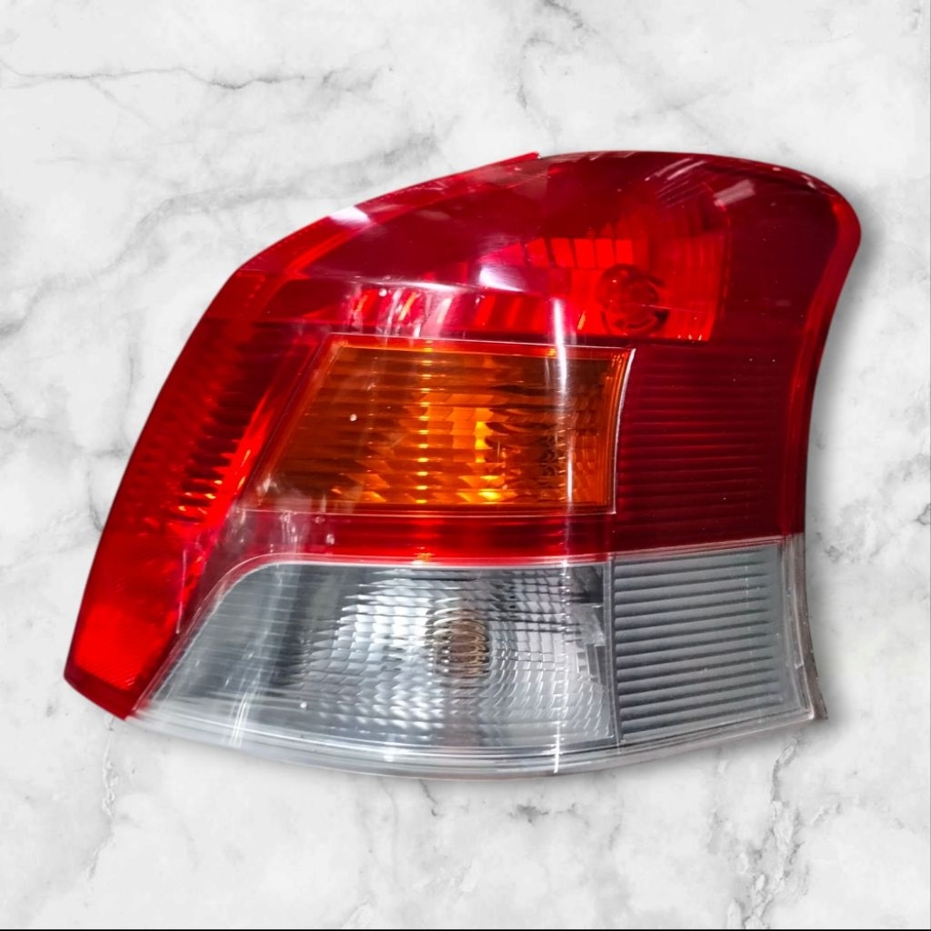 Stoplamp Toyota Yaris Original Kanan 2009-2011