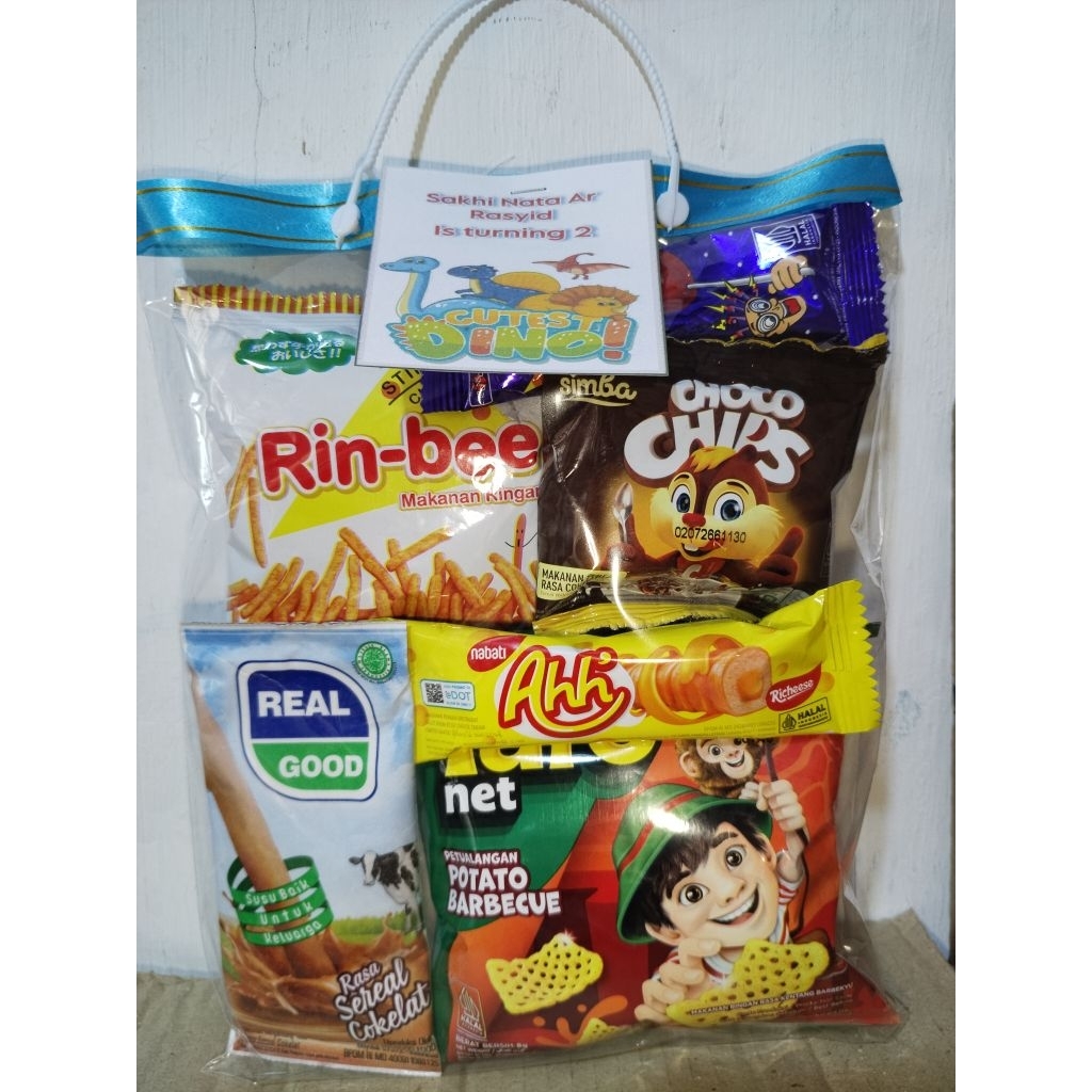 

Bingkisan Snack Ulang Tahun Anak// Hampers Ulang Tahun Anak