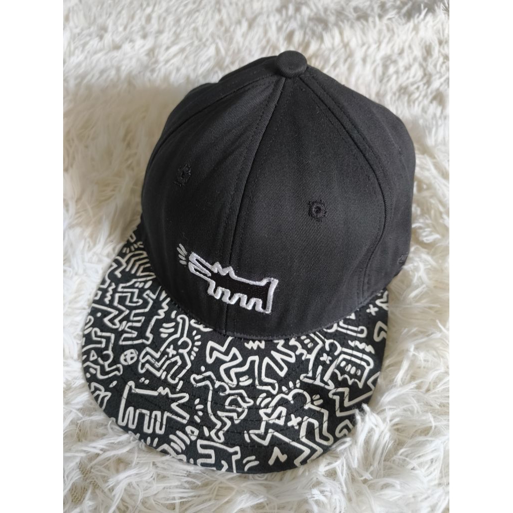 TOPI KEITH HARING OFFICIAL