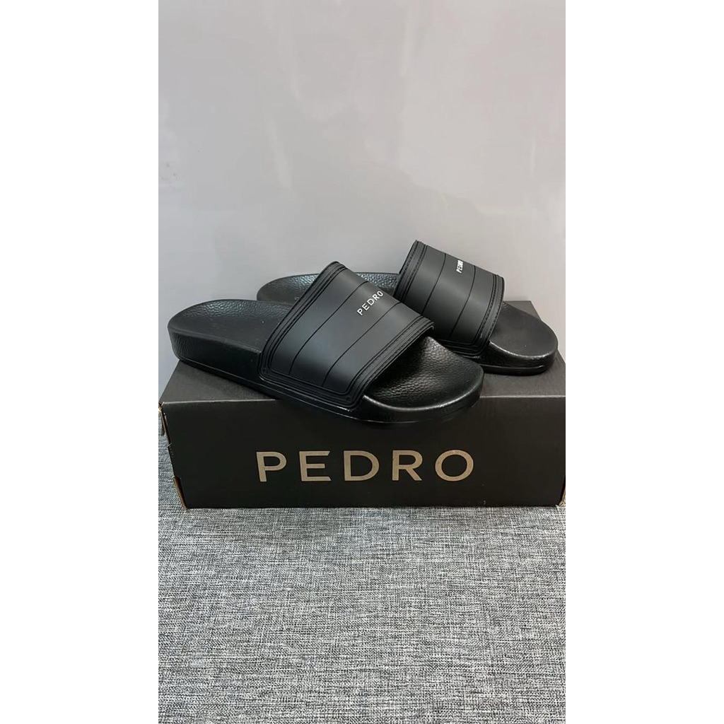 sendal Pedro