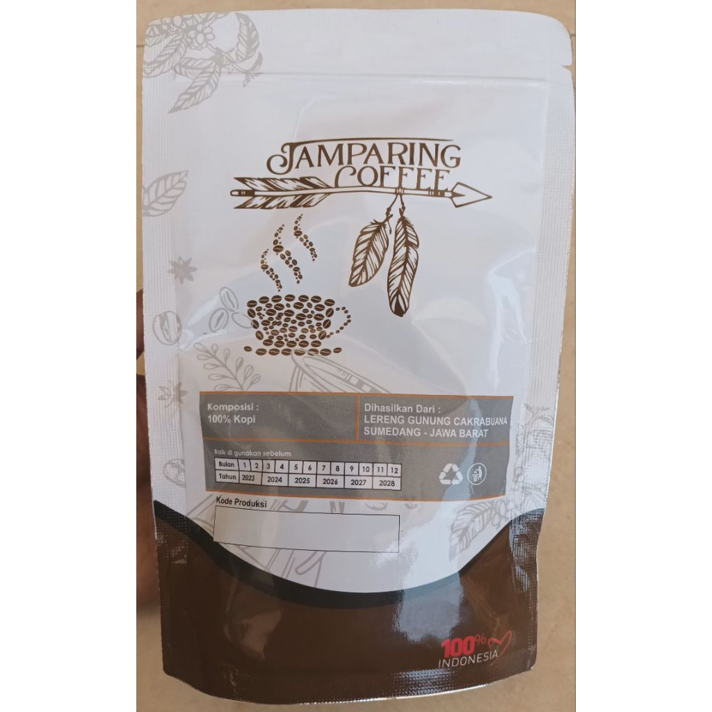 

Jamparing Coffee Kopi Arabika varian Semi Wash dan Full Wash (100 gram).
