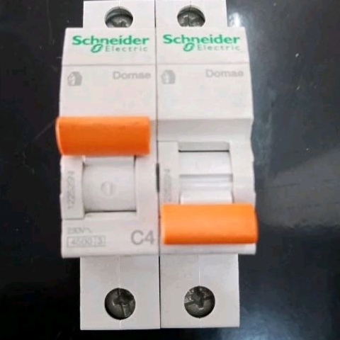 MCB Schneider C4,C20