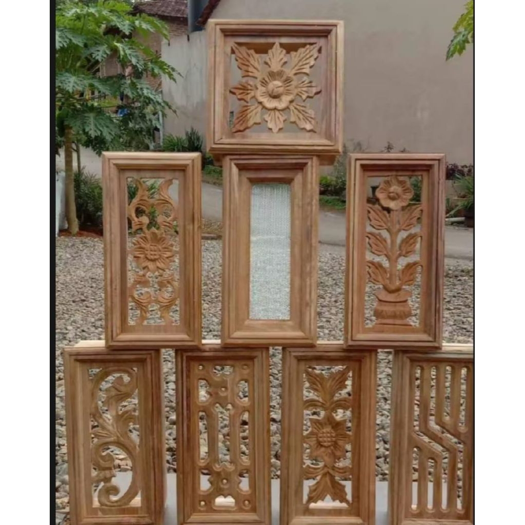 Loster / Roster kayu angin-angin ventilasi boven jalusi kayu jati Jepara