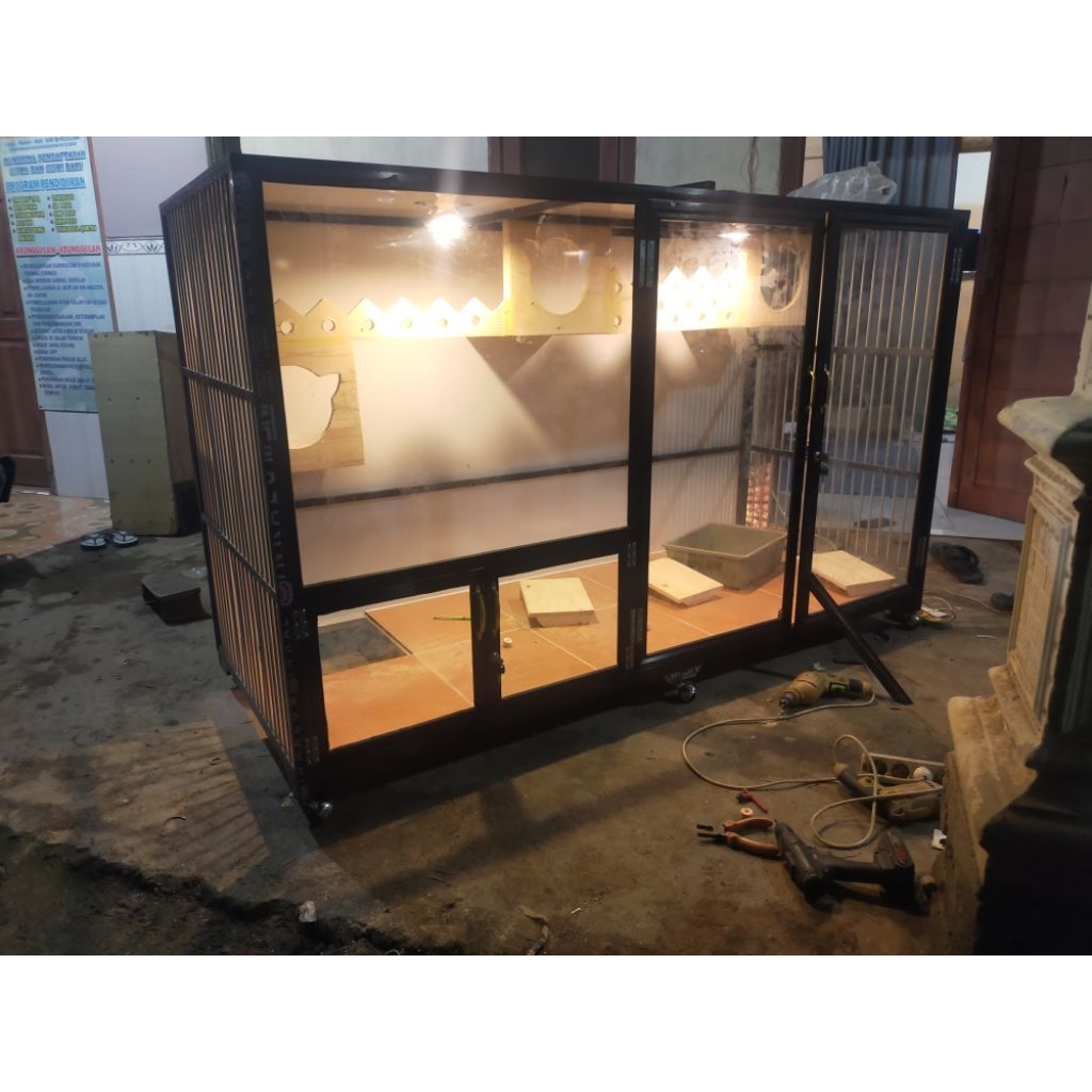 kandang kucing aluminium/ kandang premium/ kandang kaca