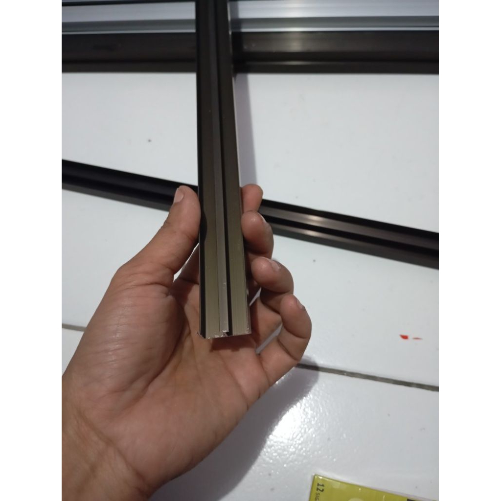 Rel M aluminium, bisa buat rel kolong meja kompor