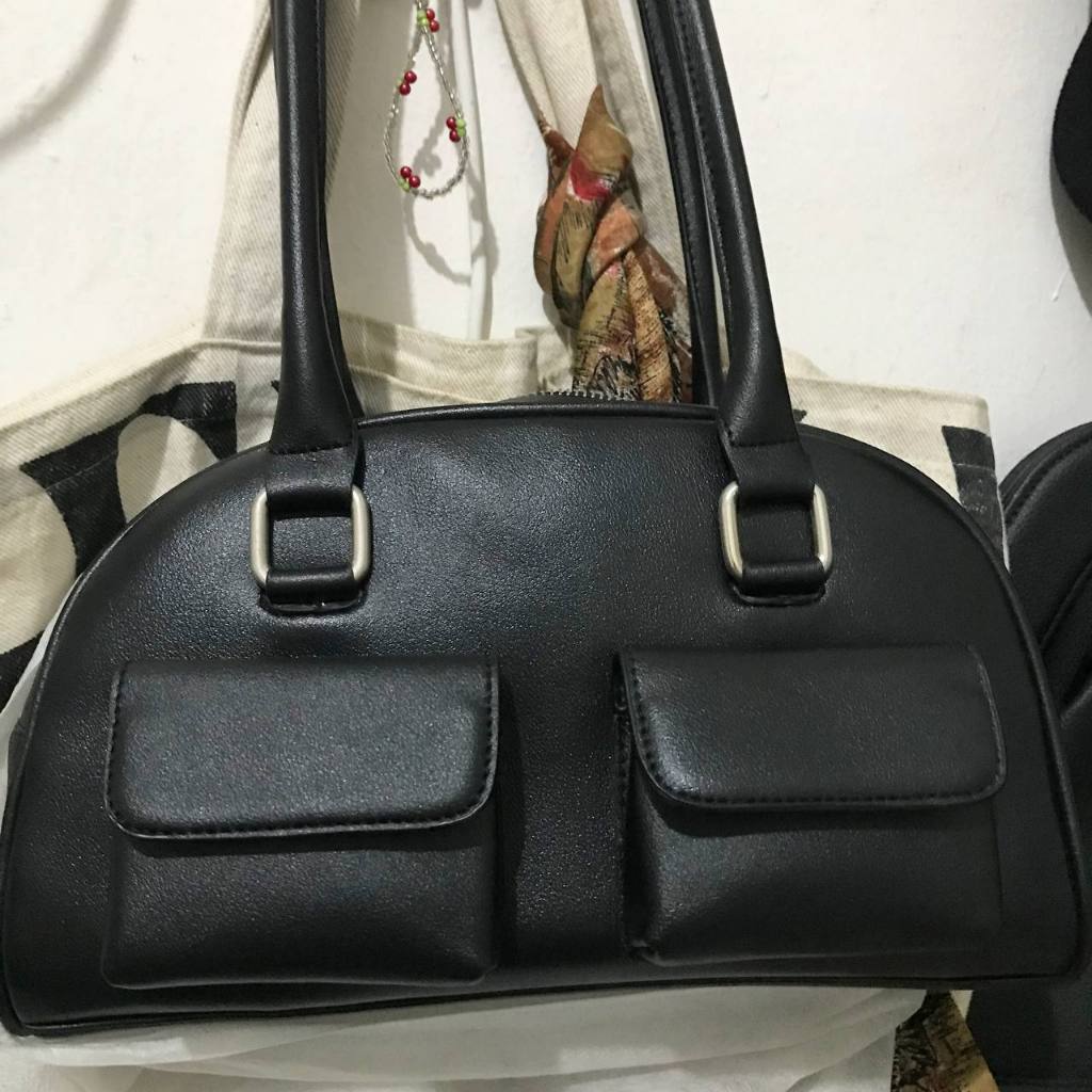 PRELOVED SHOULDER BAG BELEVIA/SLINGBAG KONDANGAN RANTAI BLING NEW/PRELOVED SLINGBAG RUBI