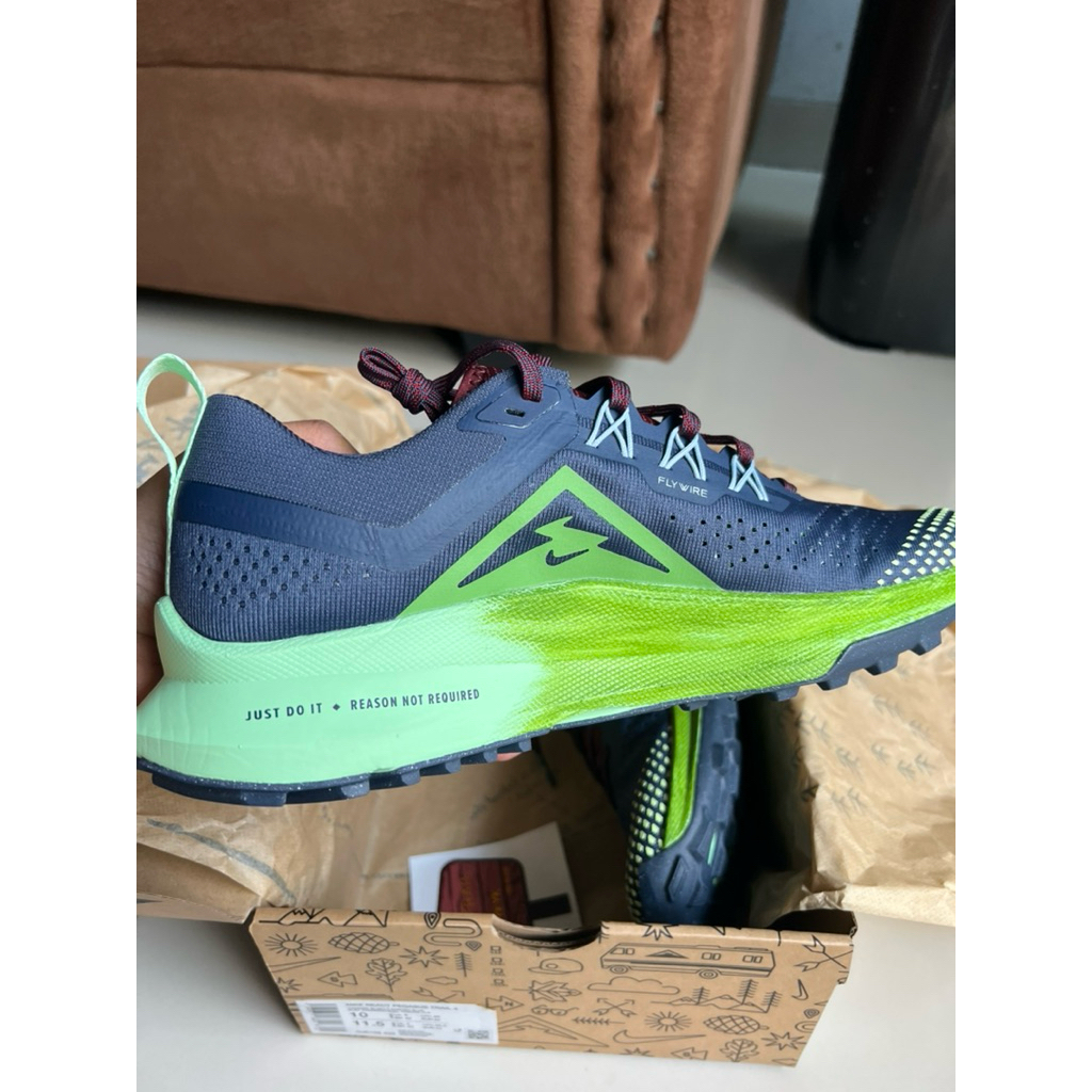 Nike Pegasus Trail 4 green sepatu running