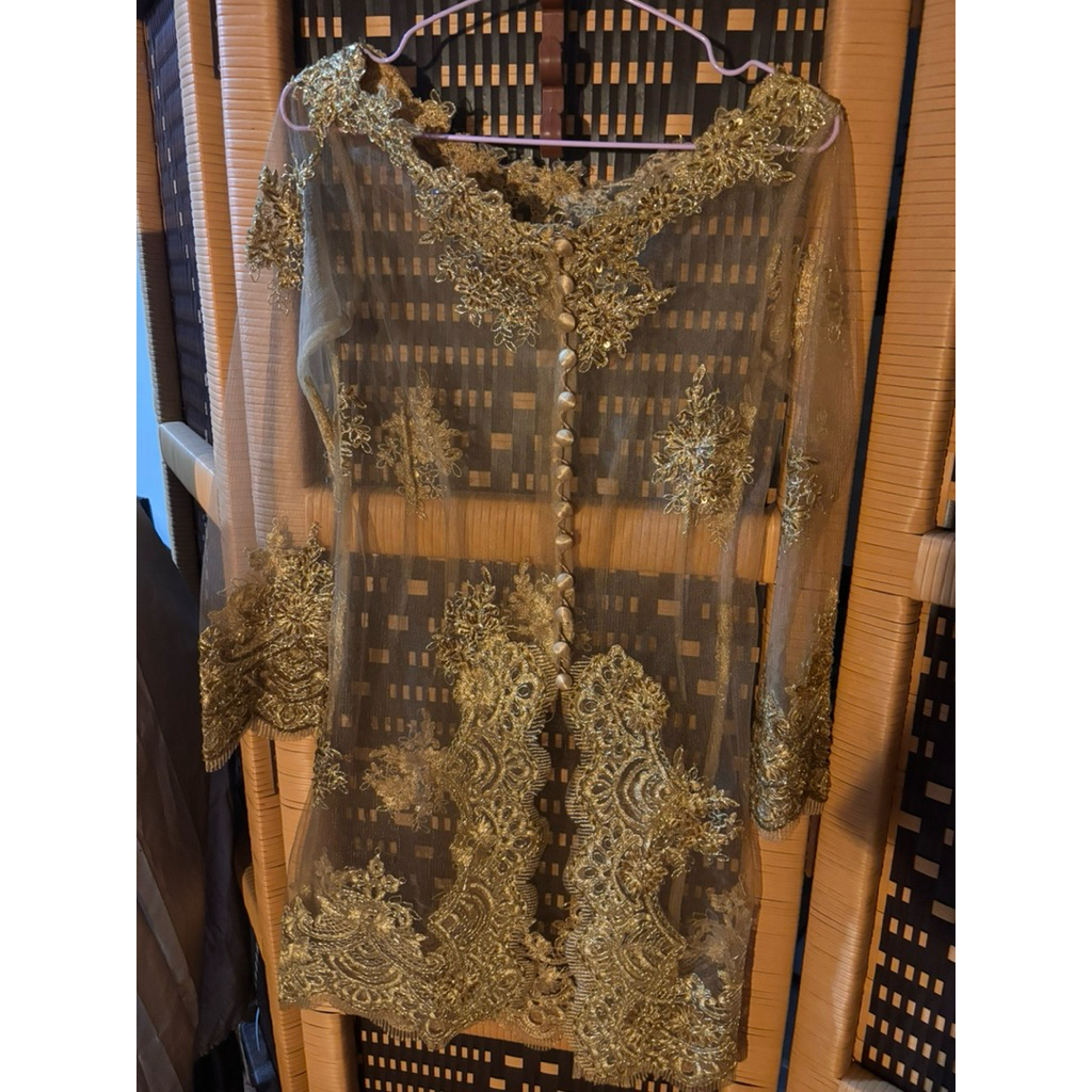 Kebaya Gold Payet Mewah Preloved
