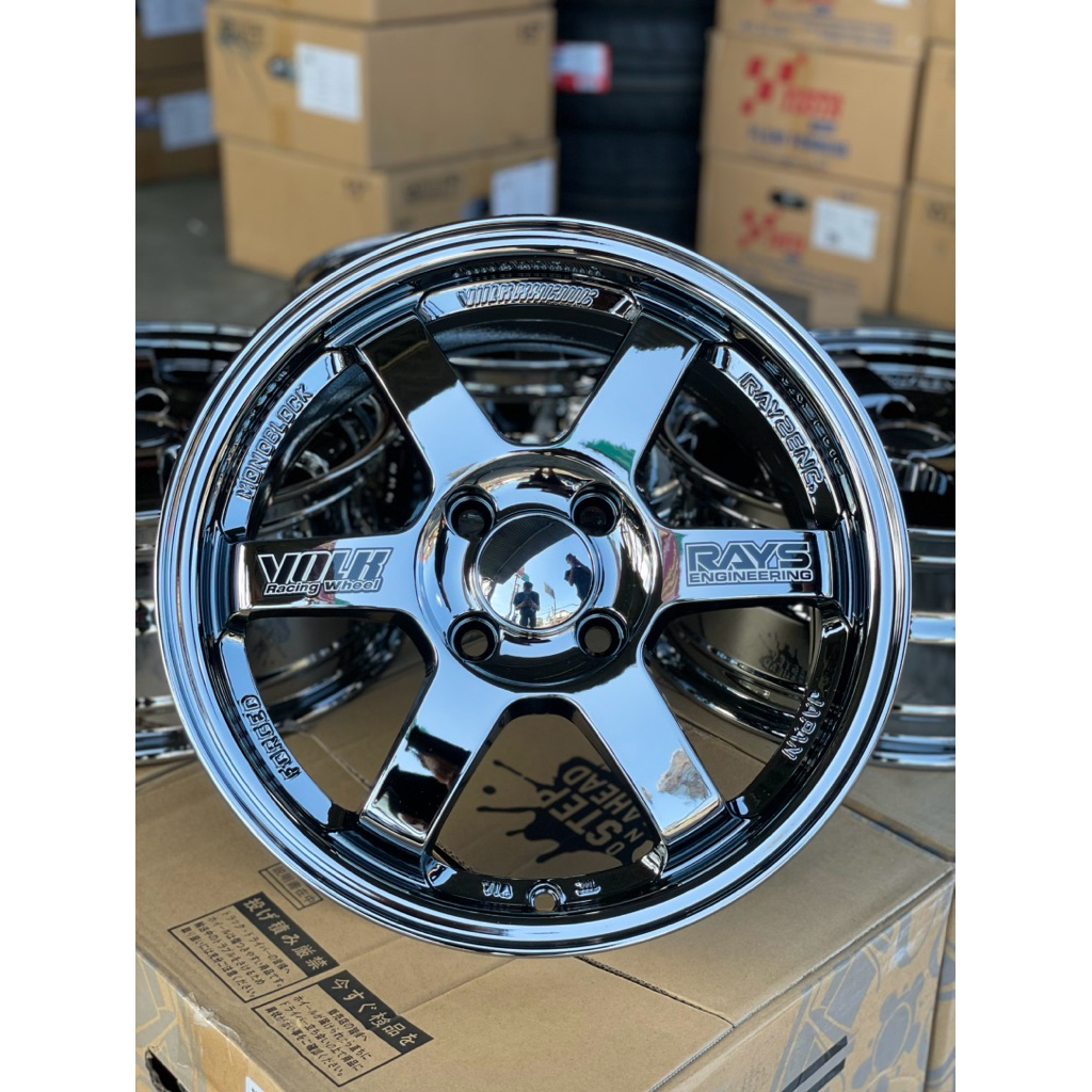 TE37 R15 black chrome