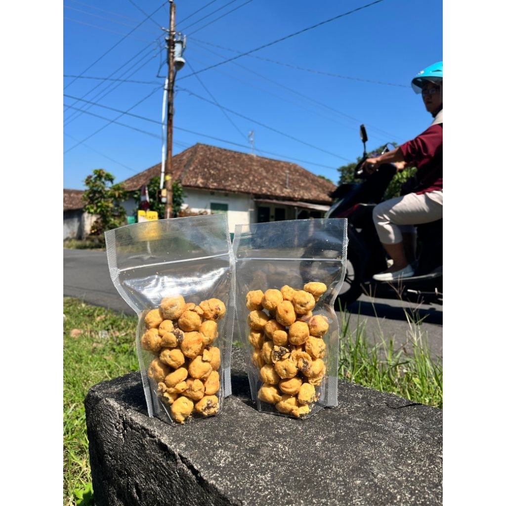 

Soes coklat murah enak mantap pengiriman dari magelang dijamin aman