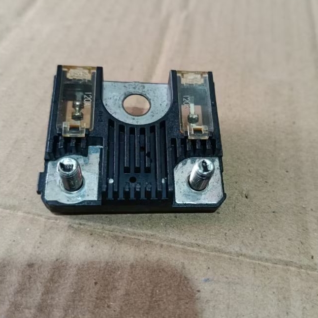 SEKRING ACCU FUSE BOX MITSUBISHI TRITON PAJERO SPORT
