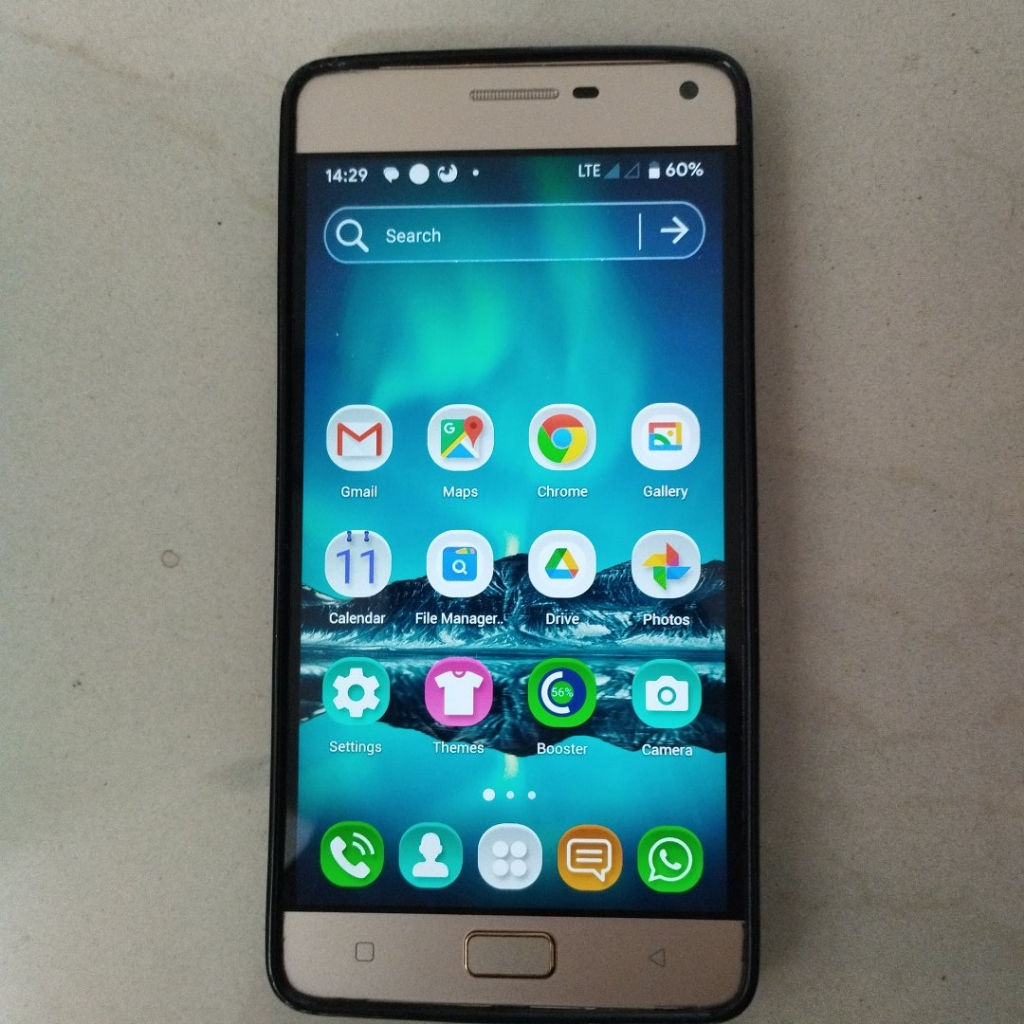 Lenovo Vibe P1 3/32 GB, mulus,  DualSIM (nano) 4G, sudah upgrade ke Android 9 (crDroid)