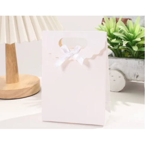 

Paper Bag l|Paper Bag Polos|Paper Bag 27Cm|Goodie Bag Paper|Kantong Kertas|Tas Souvenir Polos