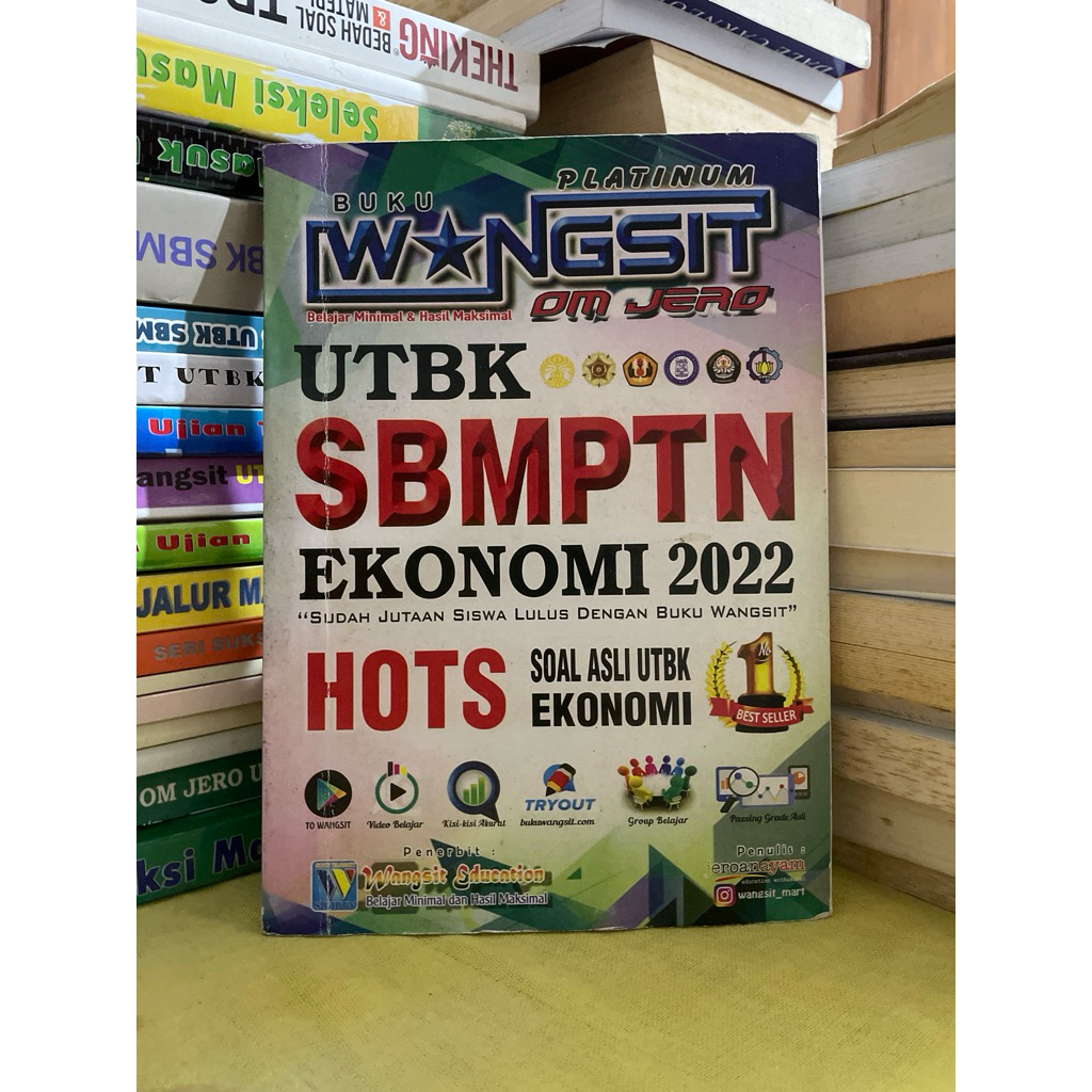 PRELOVED BUKU SNBT/SBMPTN EKONOMI HOTS SOAL ASLI UTBK 2022