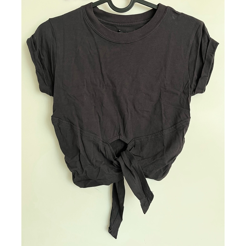Preloved Urban Outfitters crop top
