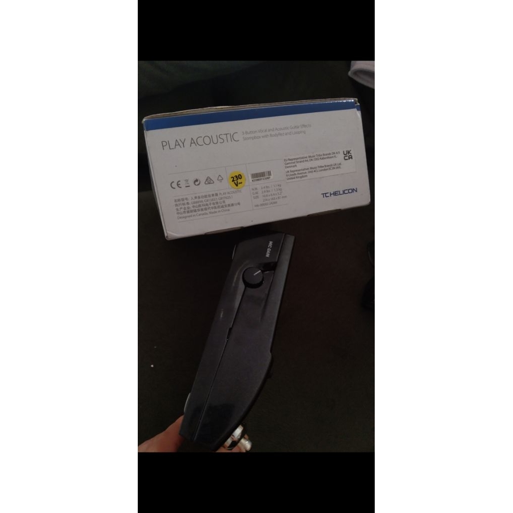 TC Helicon Play Acoustic 3-Button Vocal and Acoustic Guitar Effects