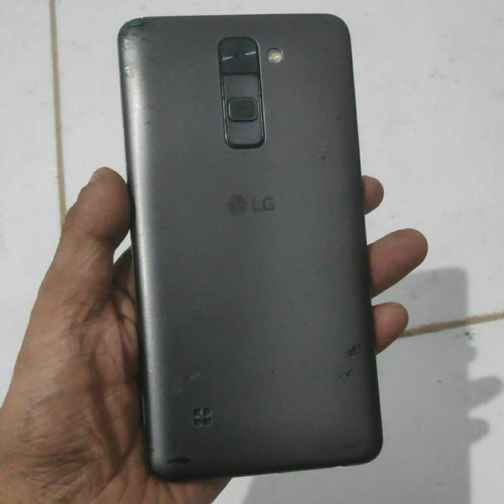 LG STYLUS 2 mesin nyala