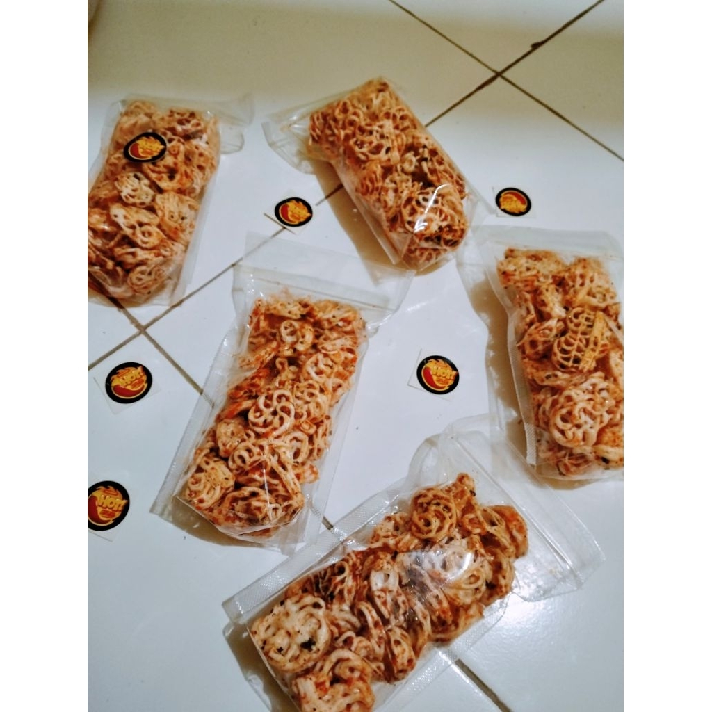 

krupuk SEBLAK Rafael kering pedas nampol