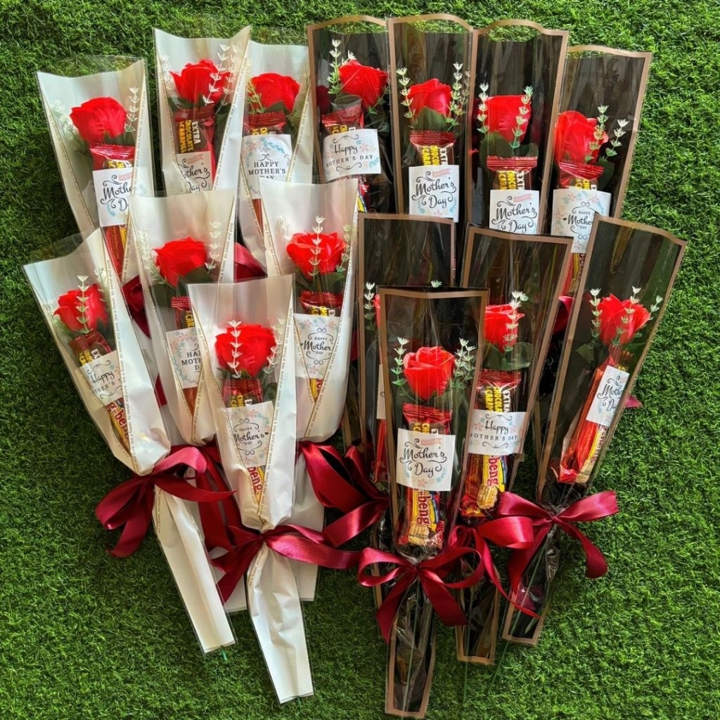

Buket Snack Bunga Rose | Kado Ucapan Mother’s Day, Wisuda, Hari Spesial