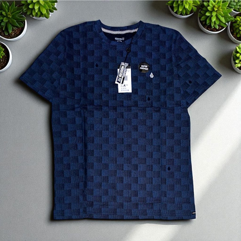 Celcius Kaos Distro BM Original Size M Bahan Cotton Combed 24S