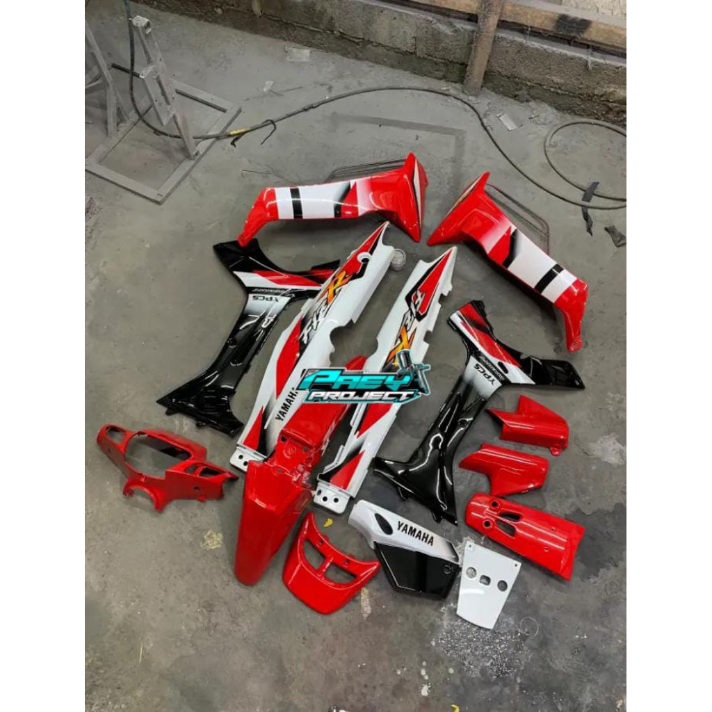fullset body halus Yamaha Fiz R hitam putih. cover body halus Yamaha Fiz R Full set