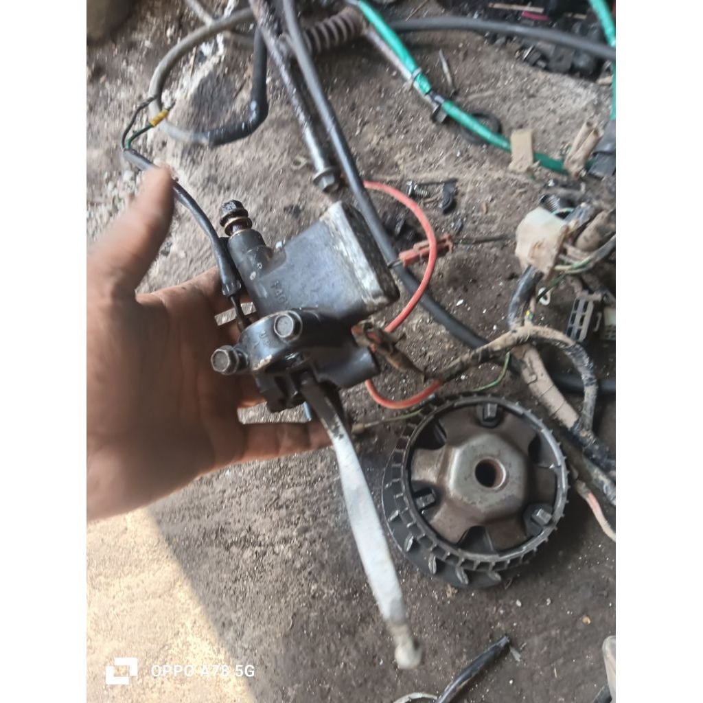 master rem Kymco easy tanpa handle