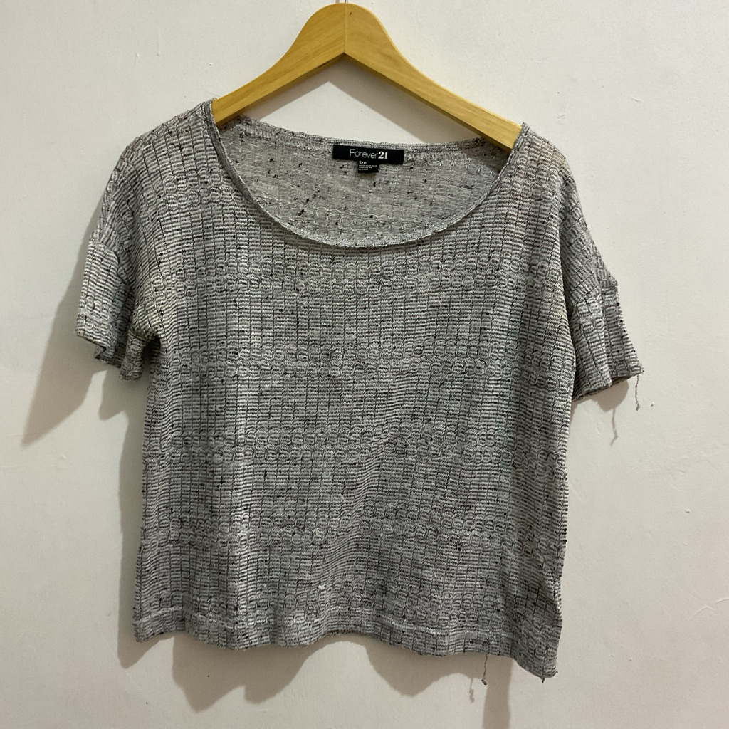 Baju atasan Forever 21