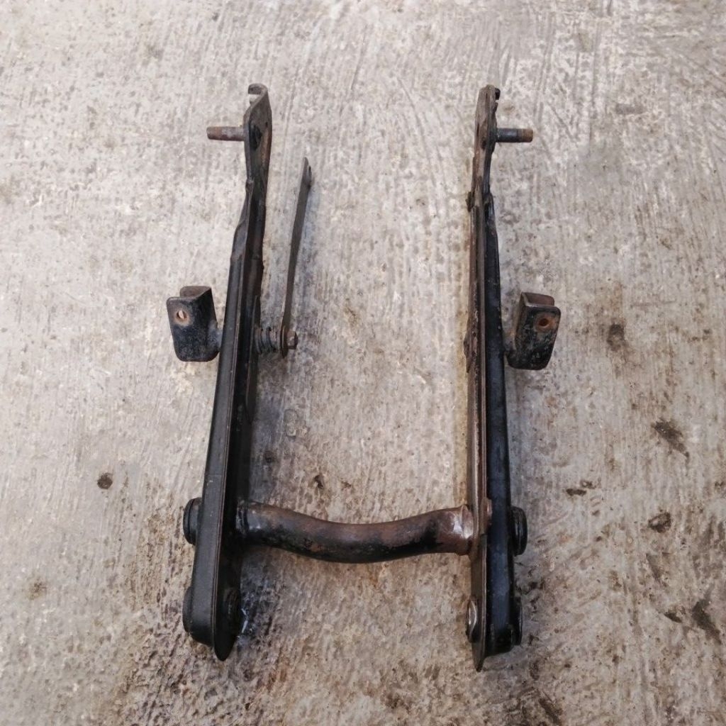 swing arm Honda Astrea