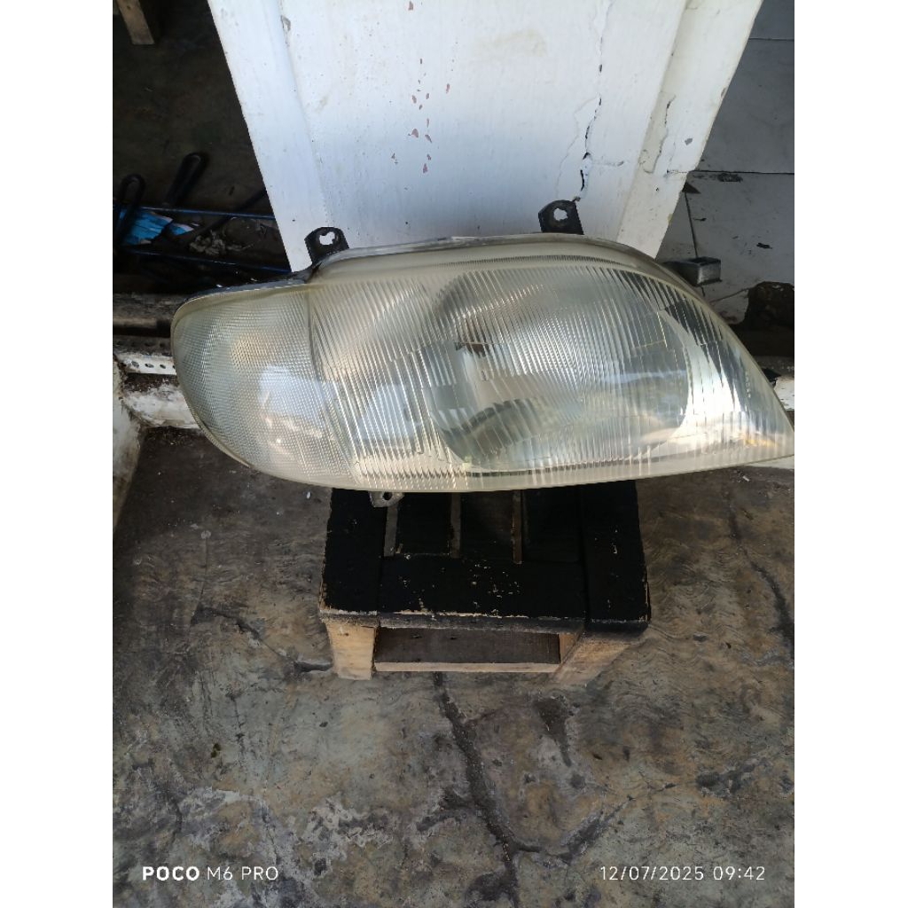 Headlamp Daihatsu Taruna Kanan Original