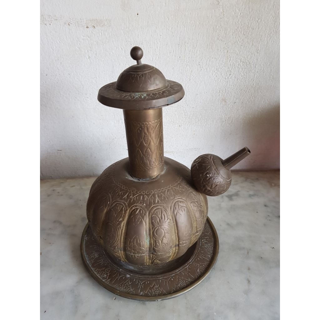 teko kuningan antik tinggi 25 cm