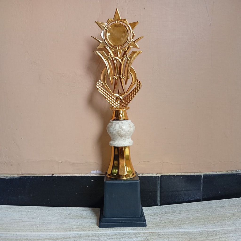 Piala Juara Kelas Piala Kejuaraan Lomba