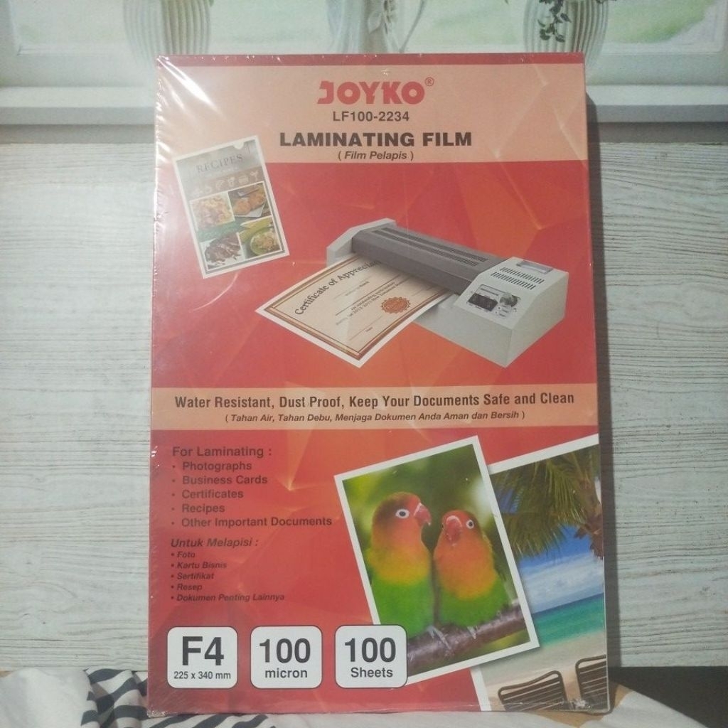 

Plastik Laminating jual eceran merek Joyko F4 100 Micron//Laminating Film Joyko per 10 Lembar.