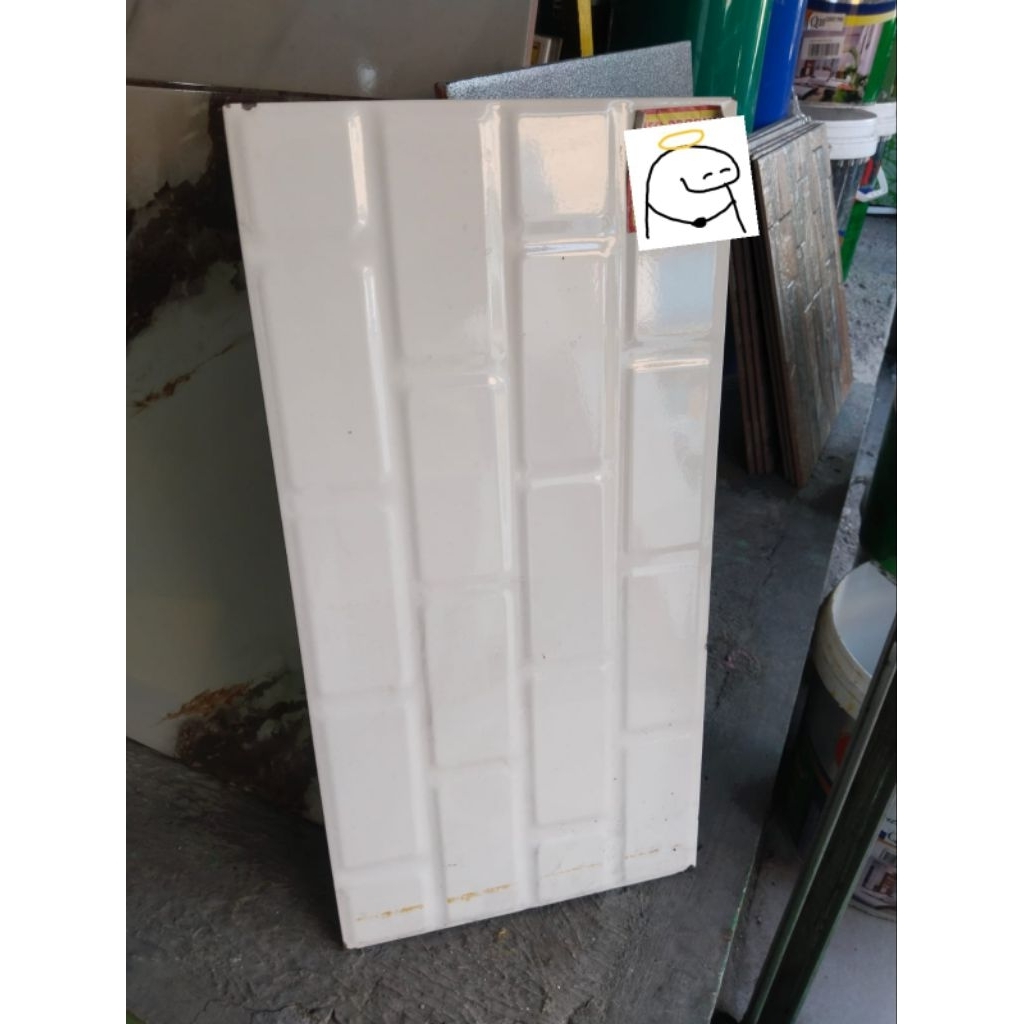 KERAMIK DINDING MOTIF BATA BRICKY WHITE 25x50