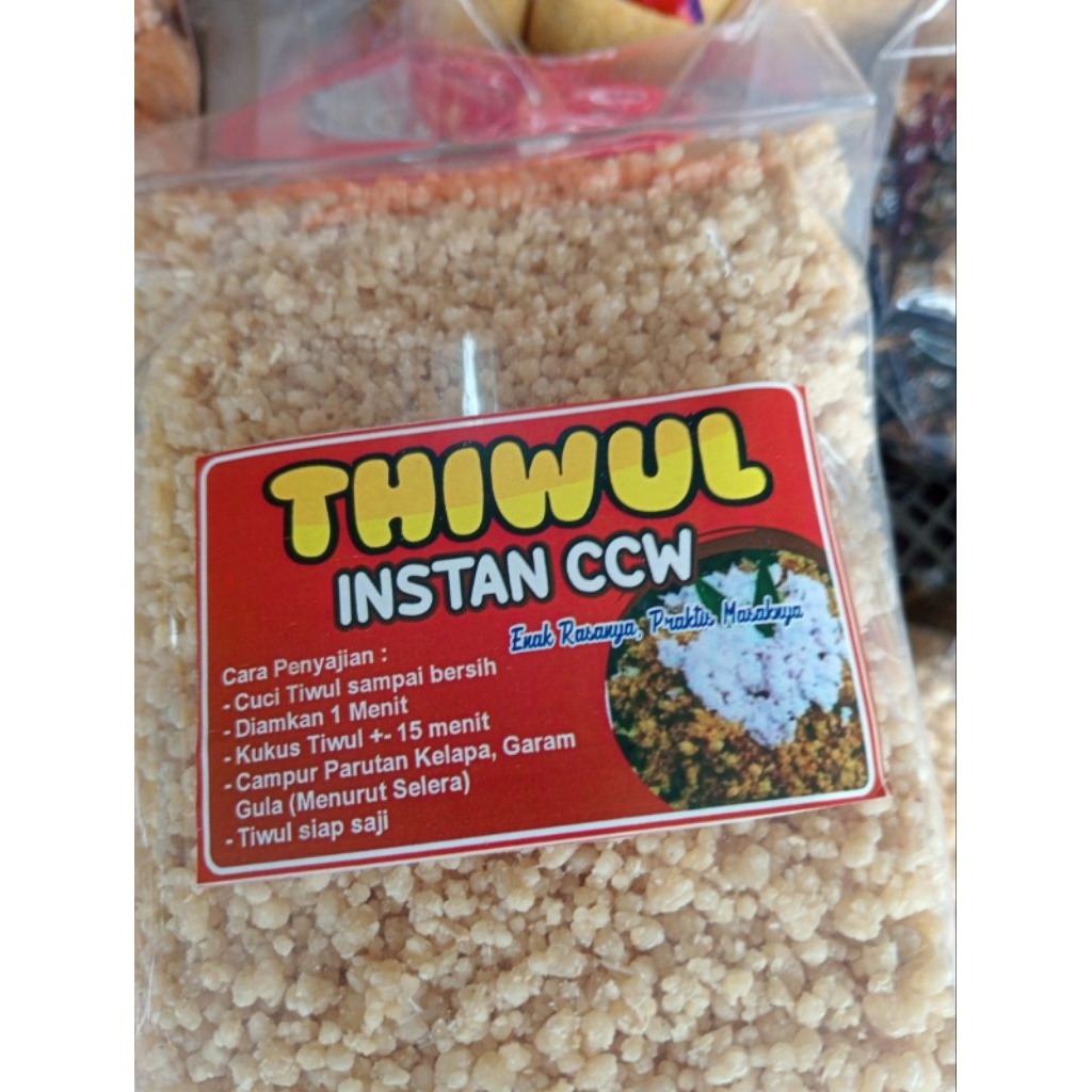 

tiwul wonogiri.sangat lezat ,tinggal di kukus dah jadi