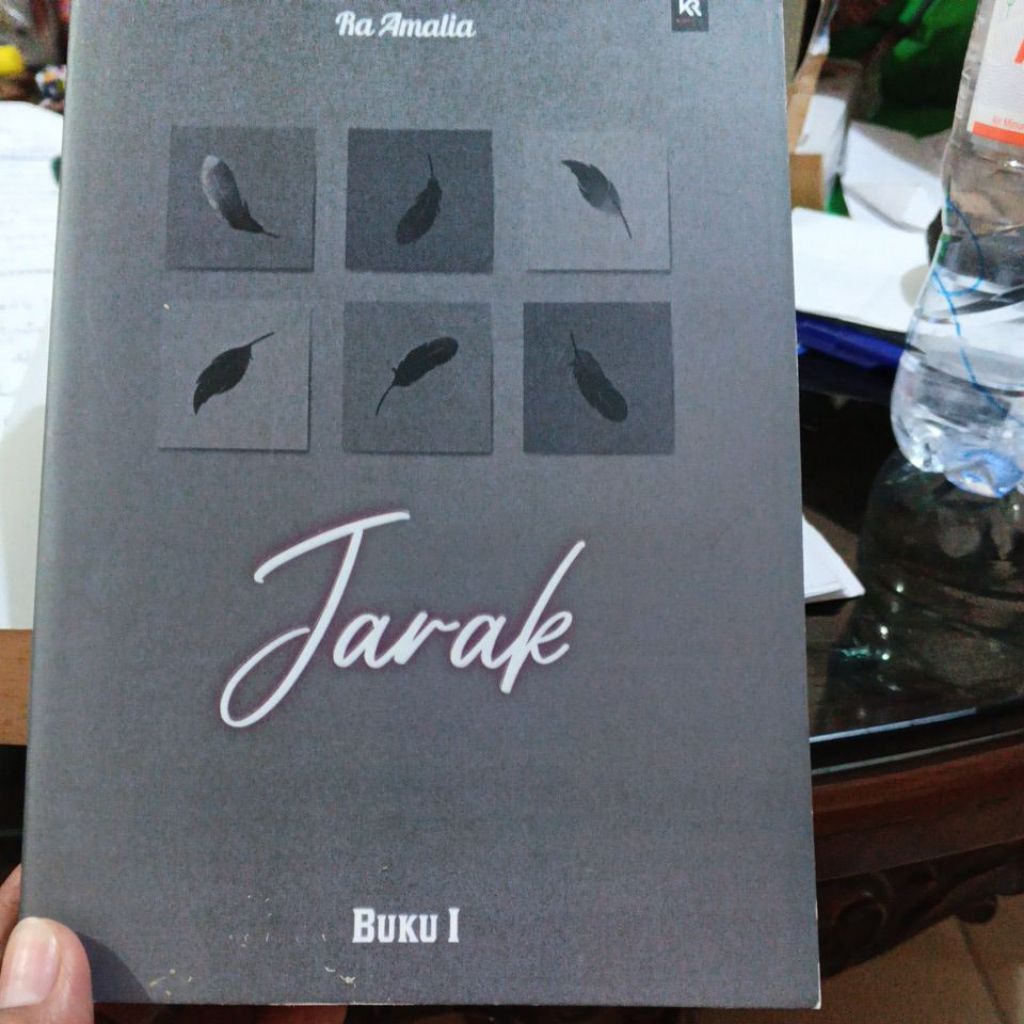 Novel Preloved Jarak Buku 1 dan buku 2 by Ra Amalia (Wattpad Story)