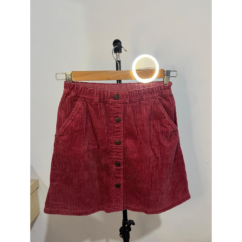 Rok Mini Corduroy Uniqlo Wanita Preloved