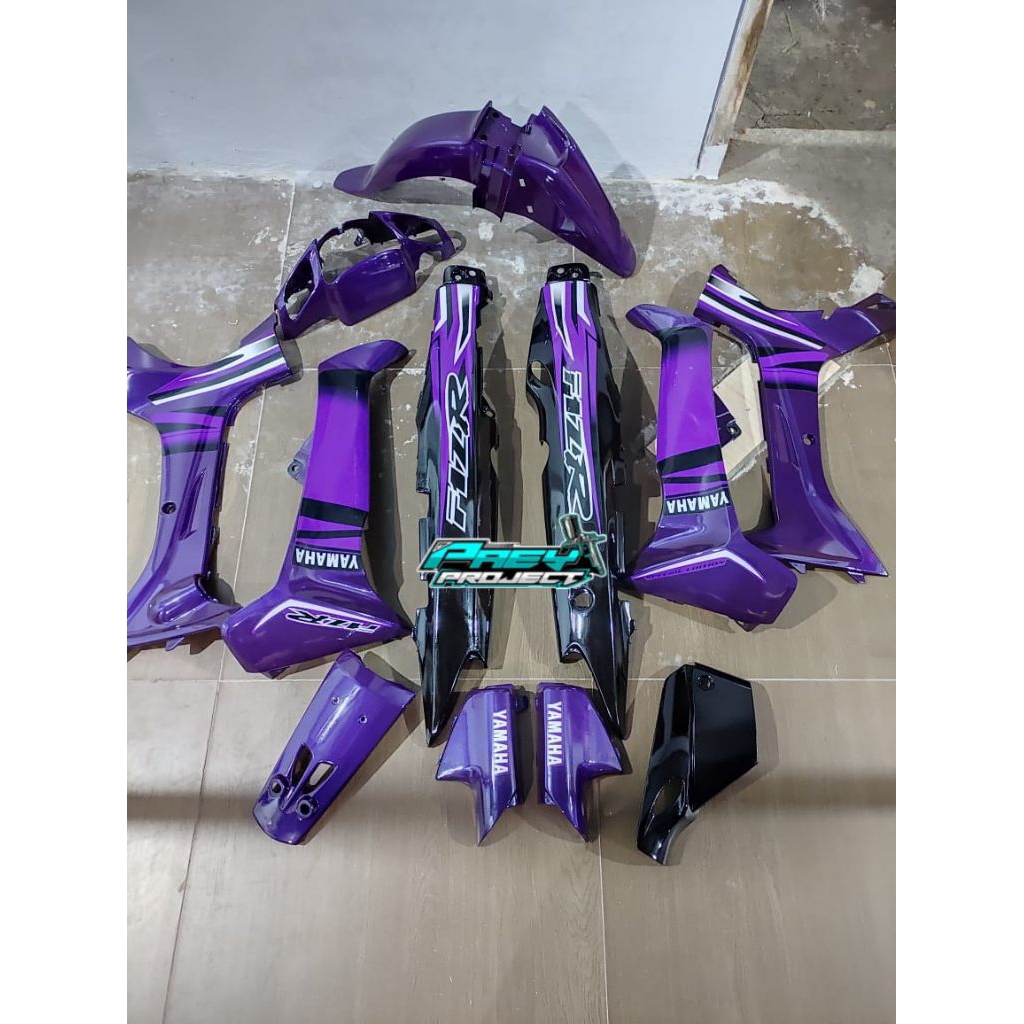 Full body halus Yamaha Fiz R ungu hitam. cover body halus Yamaha Fiz R Full set