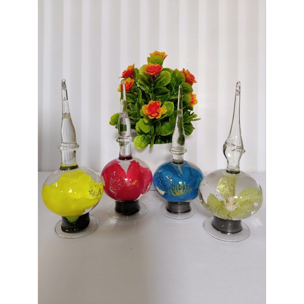 hiasan kaca unik untuk dekorasi meja/lemari kristal