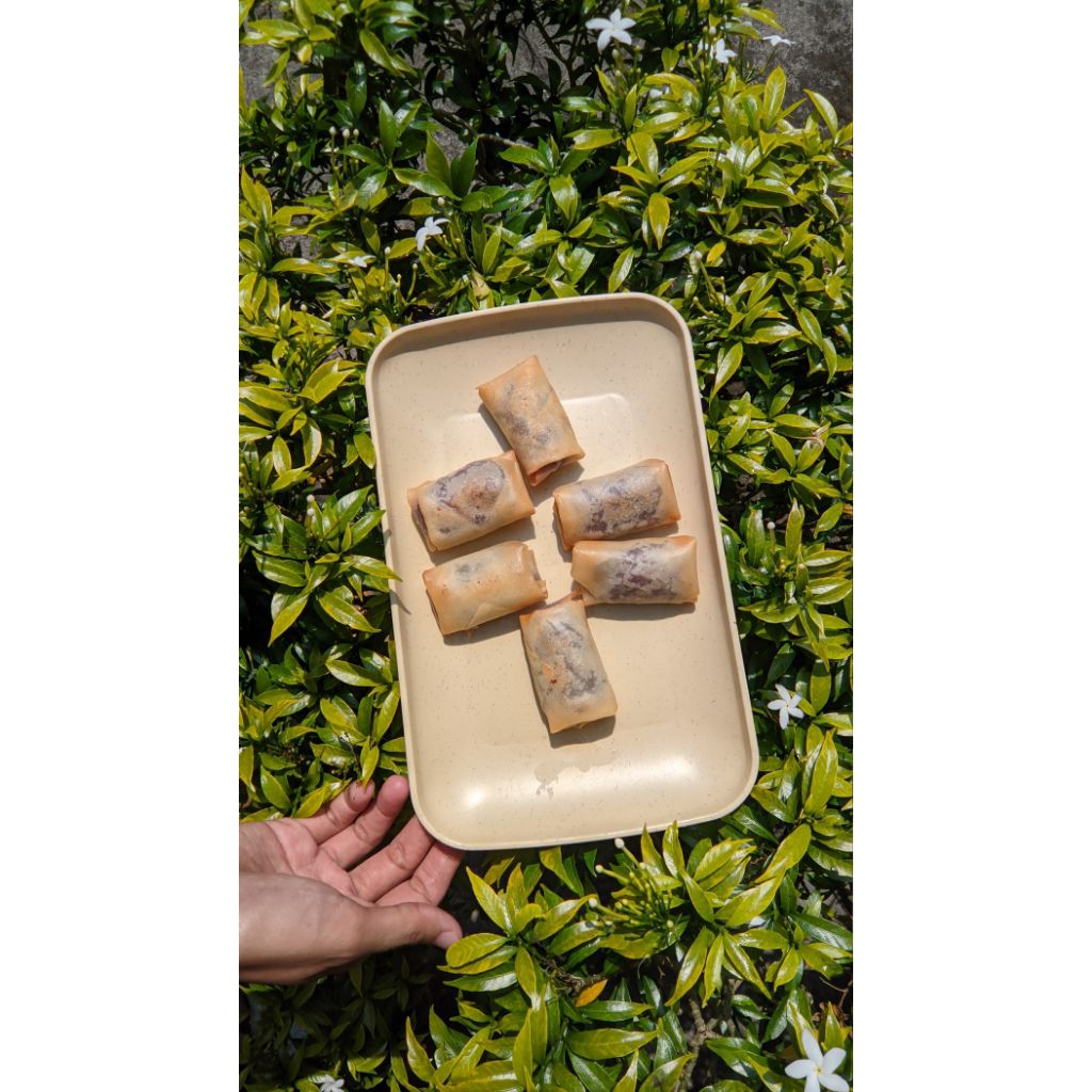 

Lumpia mini isi ubi cokelat lumer frozen by faa (PENGIRIMAN HANYA MAGELANG)