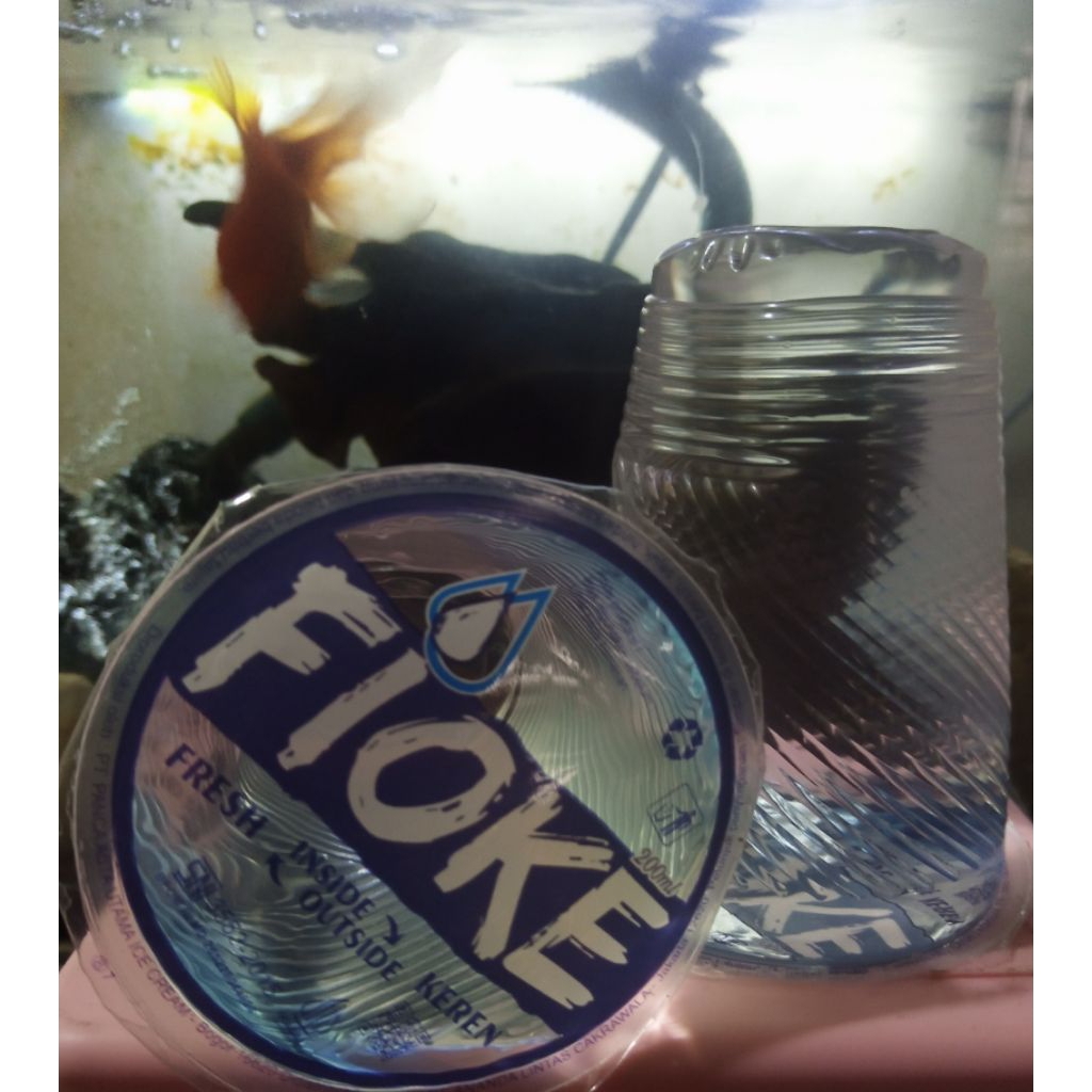 

Air Mineral Gelas Fioke 220ml Air Kemasan 1pcs