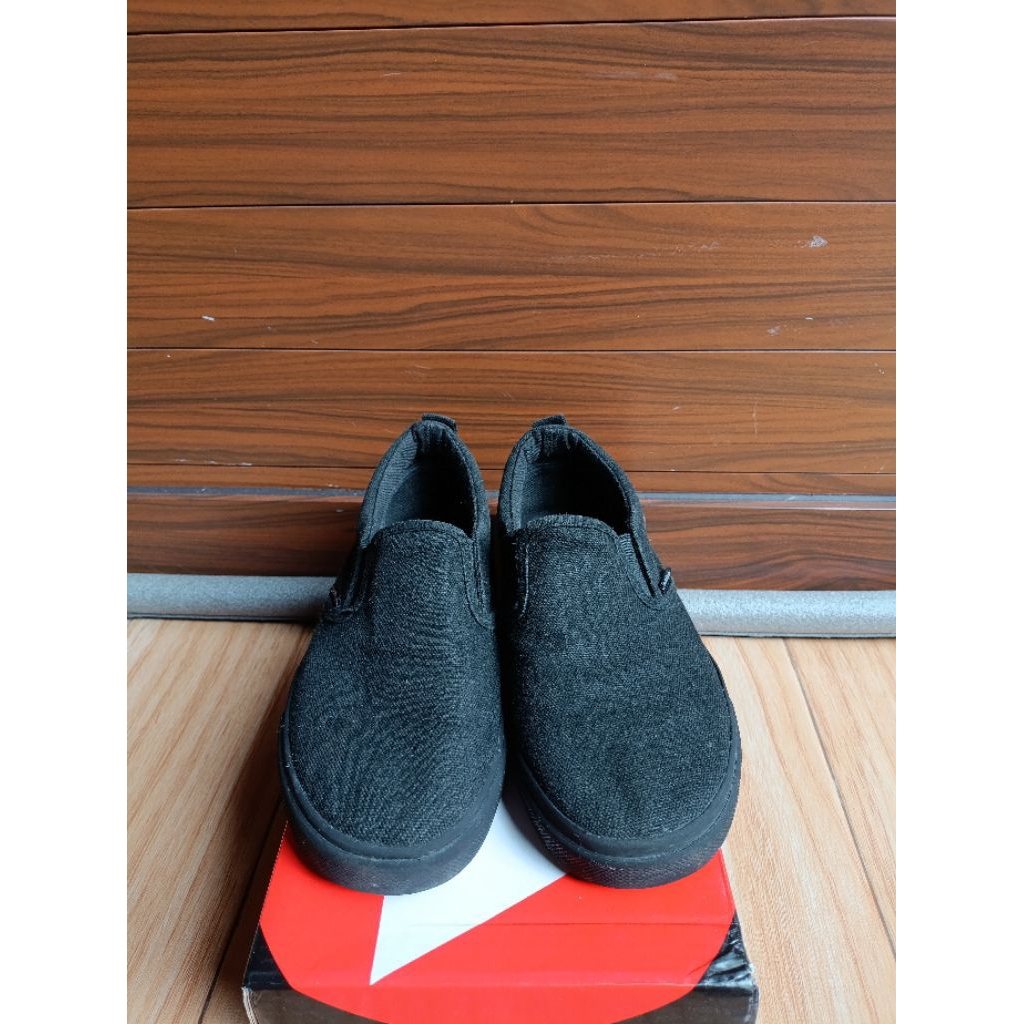 preloved sepatu anak airwalk alto jr warna hitam