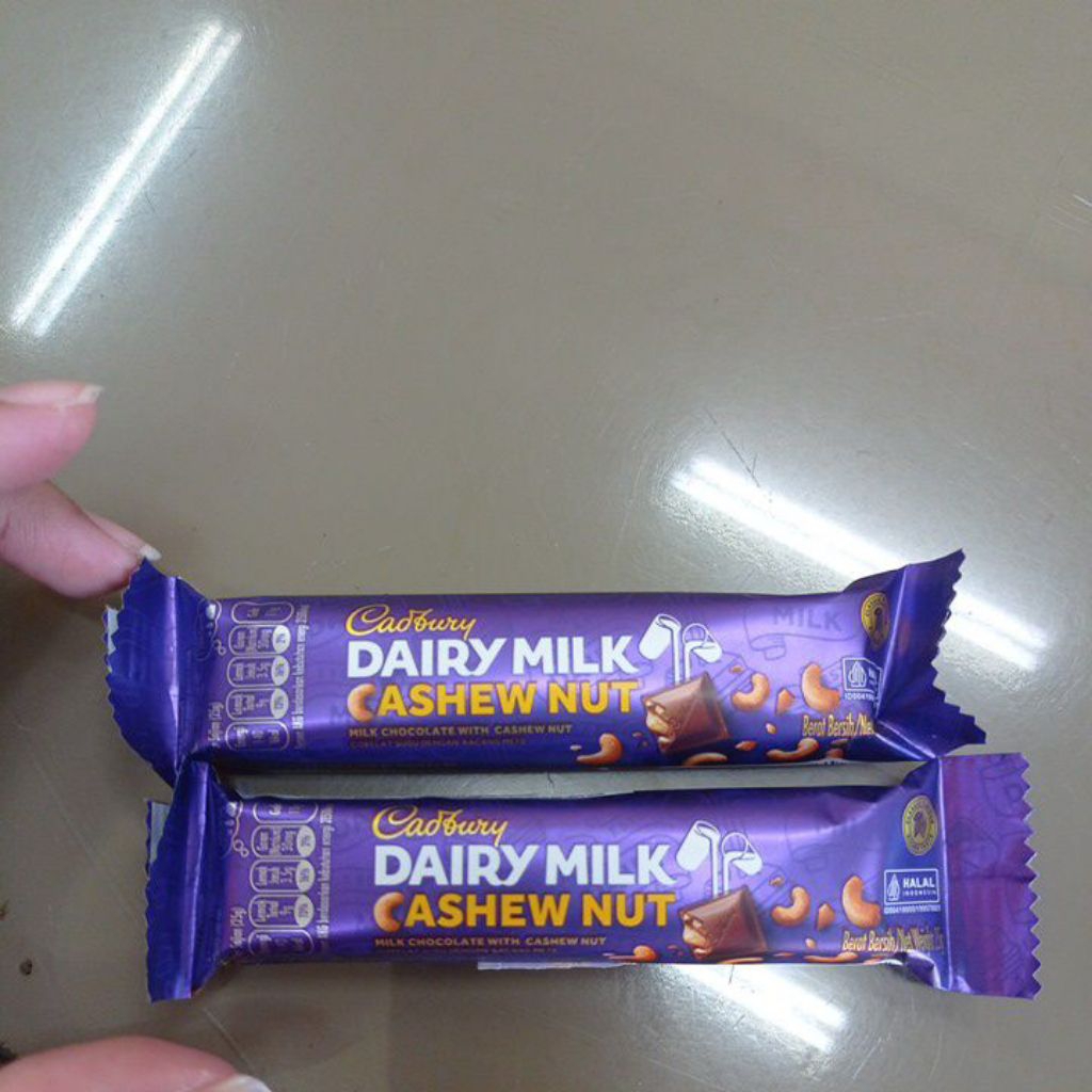

Cadbury Milk Cashew Nut