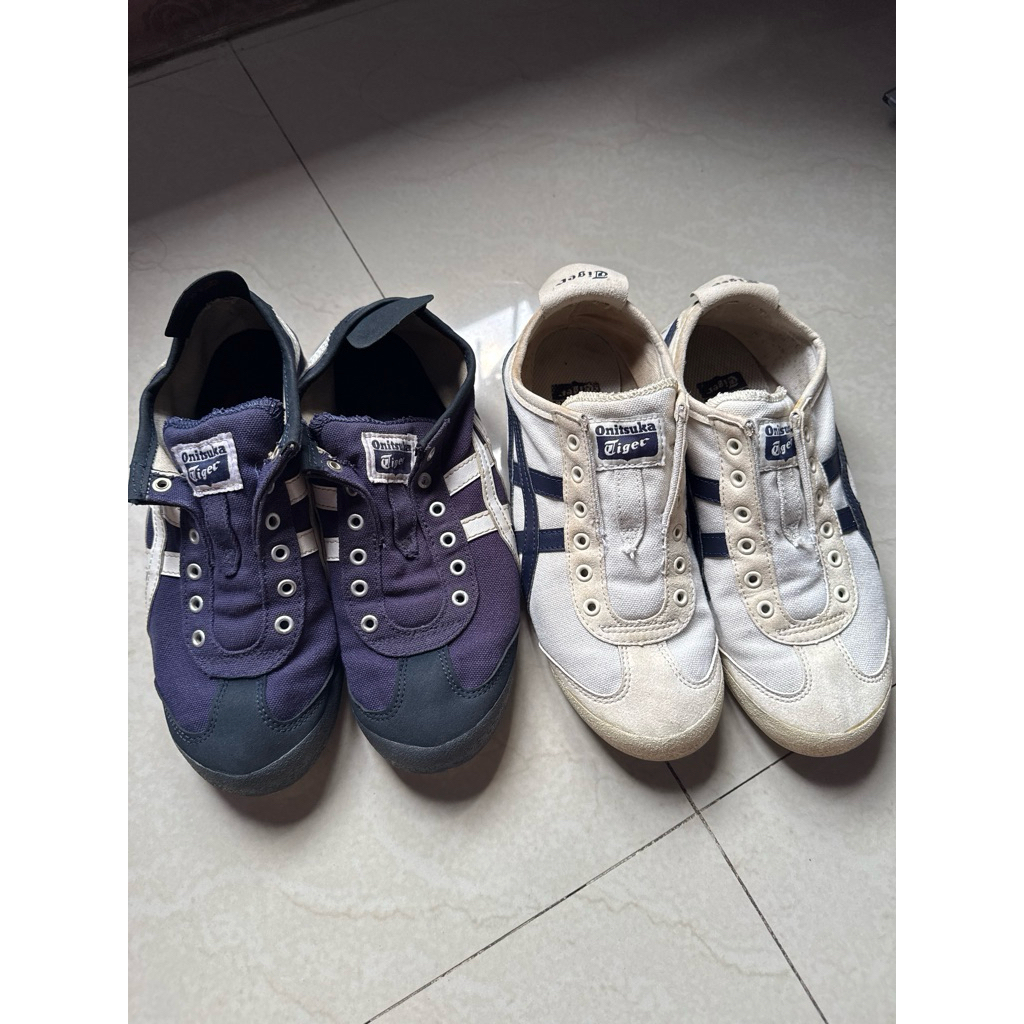 Preloved Sneakers Putih dan Biru