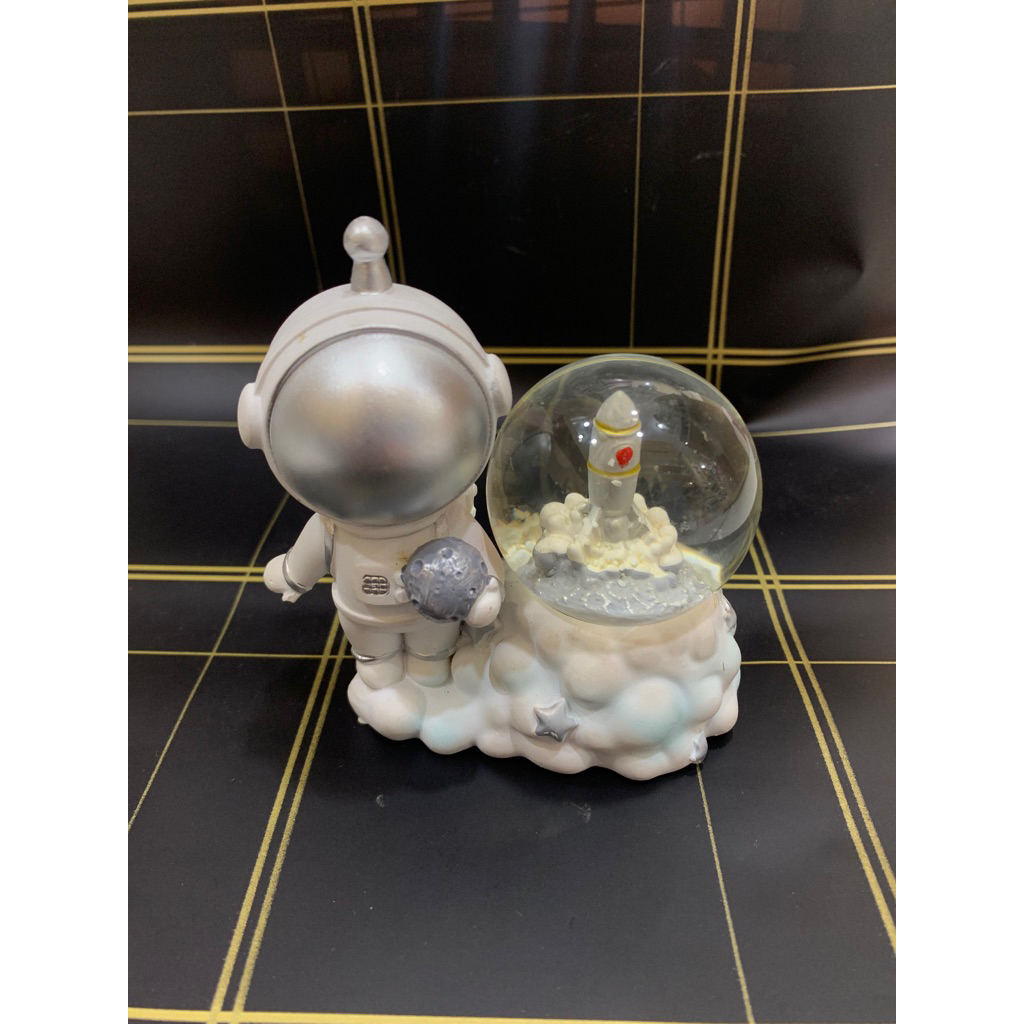 Lampu Tidur Astronot