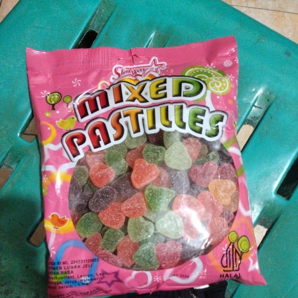 

halal,mixed pastilles,permen kenyal
